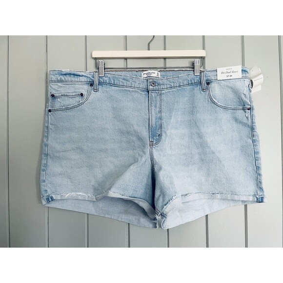 NWT Abercrombie & Fitch Dad High Rise Shorts Light Wash 37 Plus Size NEW - Picture 1 of 7